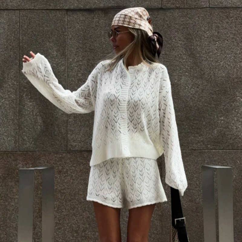 Tuularose White Knit Shorts 2- - Knitted Cardigan Men recension och pris